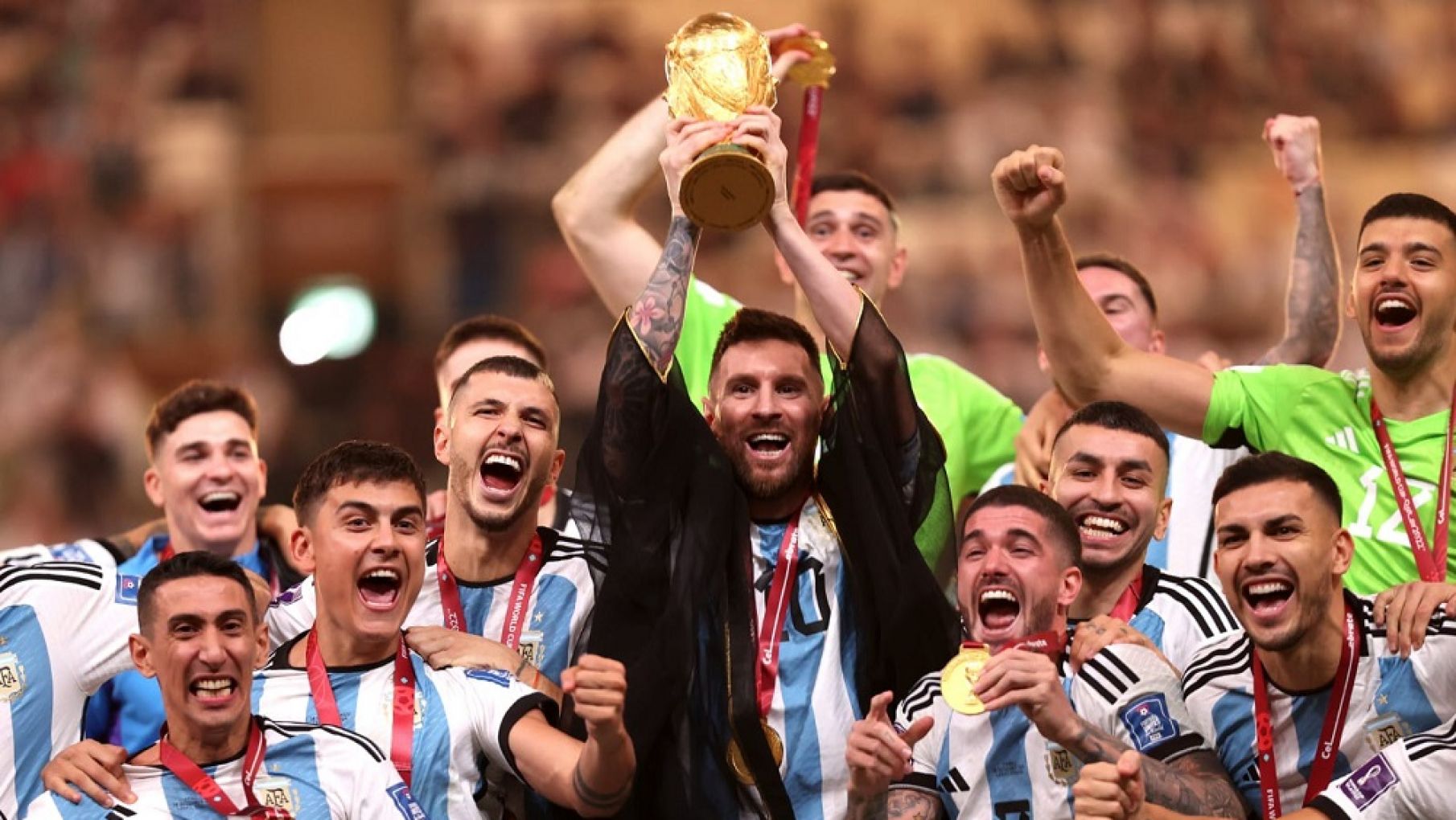 "Muchachos" vs. "Elijo Creer": ¿Qué película del Mundial tuvo más espectadores?